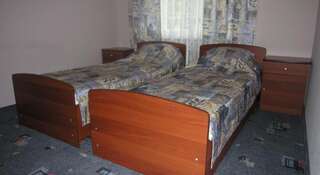 Гостиница Gloriya Камышин Стандартный двухместный номер с 1 кроватью или 2 отдельными кроватями-1