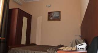 Гостиница Gloriya Камышин Стандартный двухместный номер с 1 кроватью или 2 отдельными кроватями-5